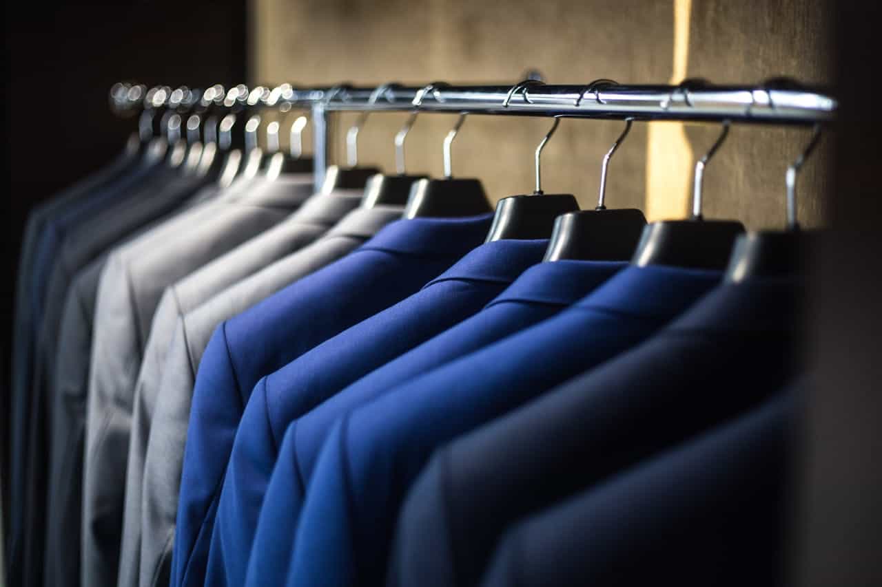 What to Wear for Engagement Photos